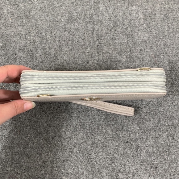 Cee Klein Wristlet Clutch Womens Small Gray Faux Leather Detachable Strap Purse - Picture 6 of 16